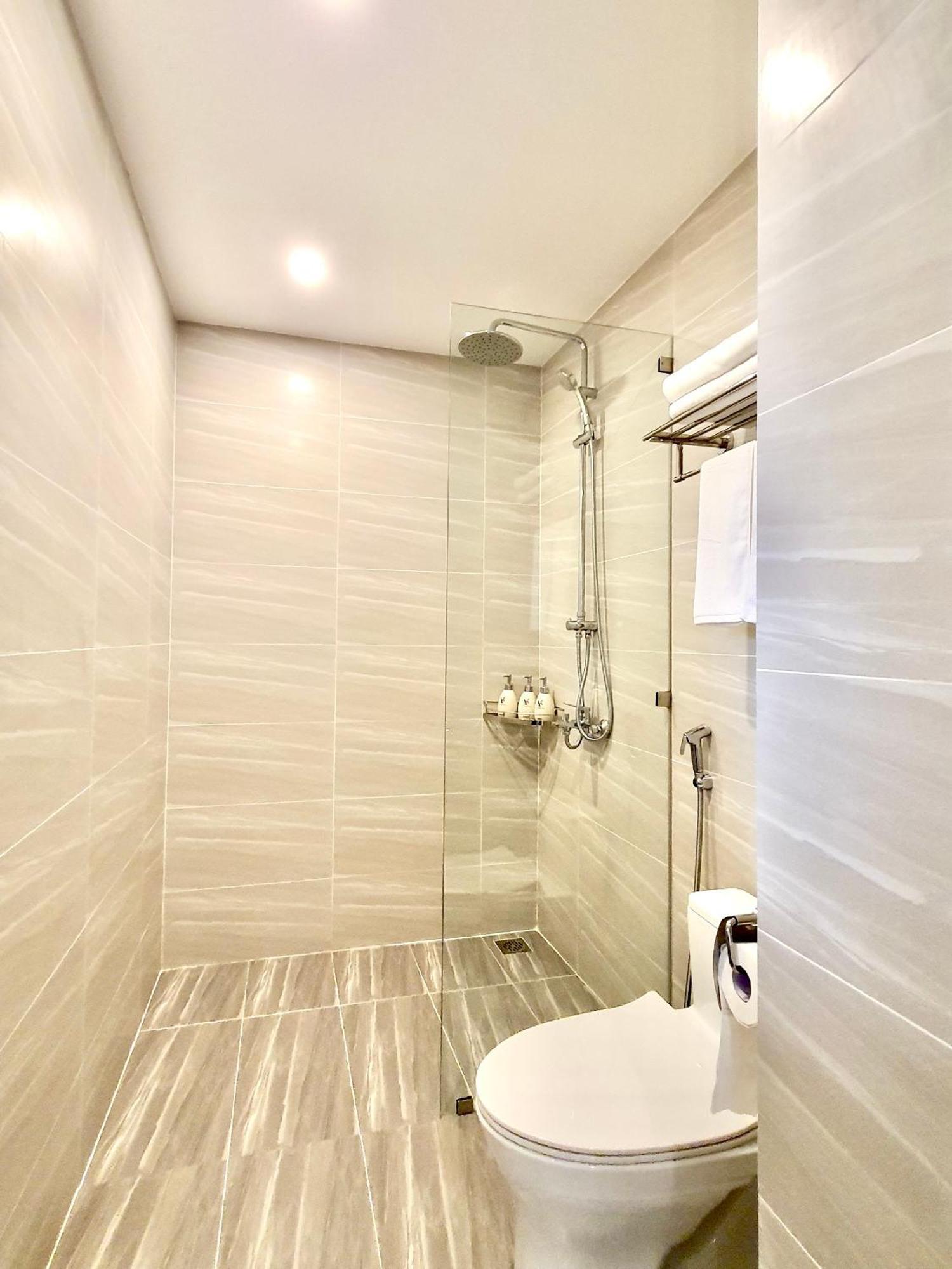 Khách sạn The Yen Residences 4*