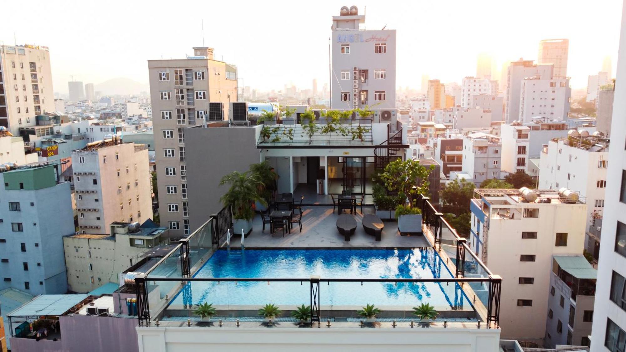 Khách sạn The Yen Residences