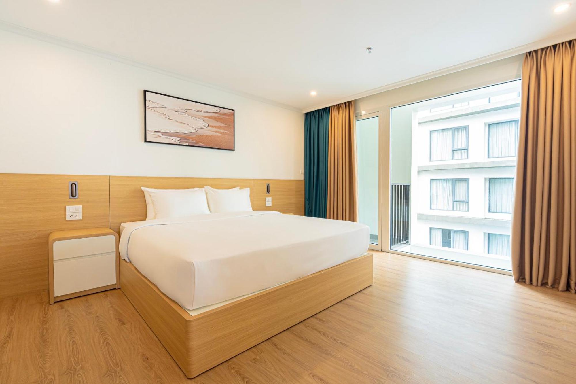 Khách sạn The Yen Residences 4*
